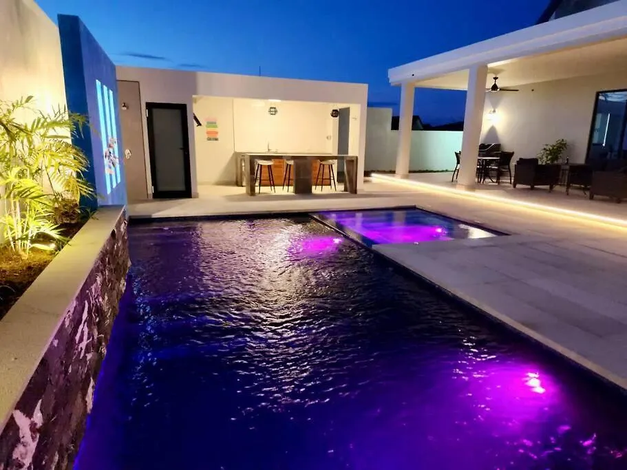 Villa Blue Moon Bon Accord Village